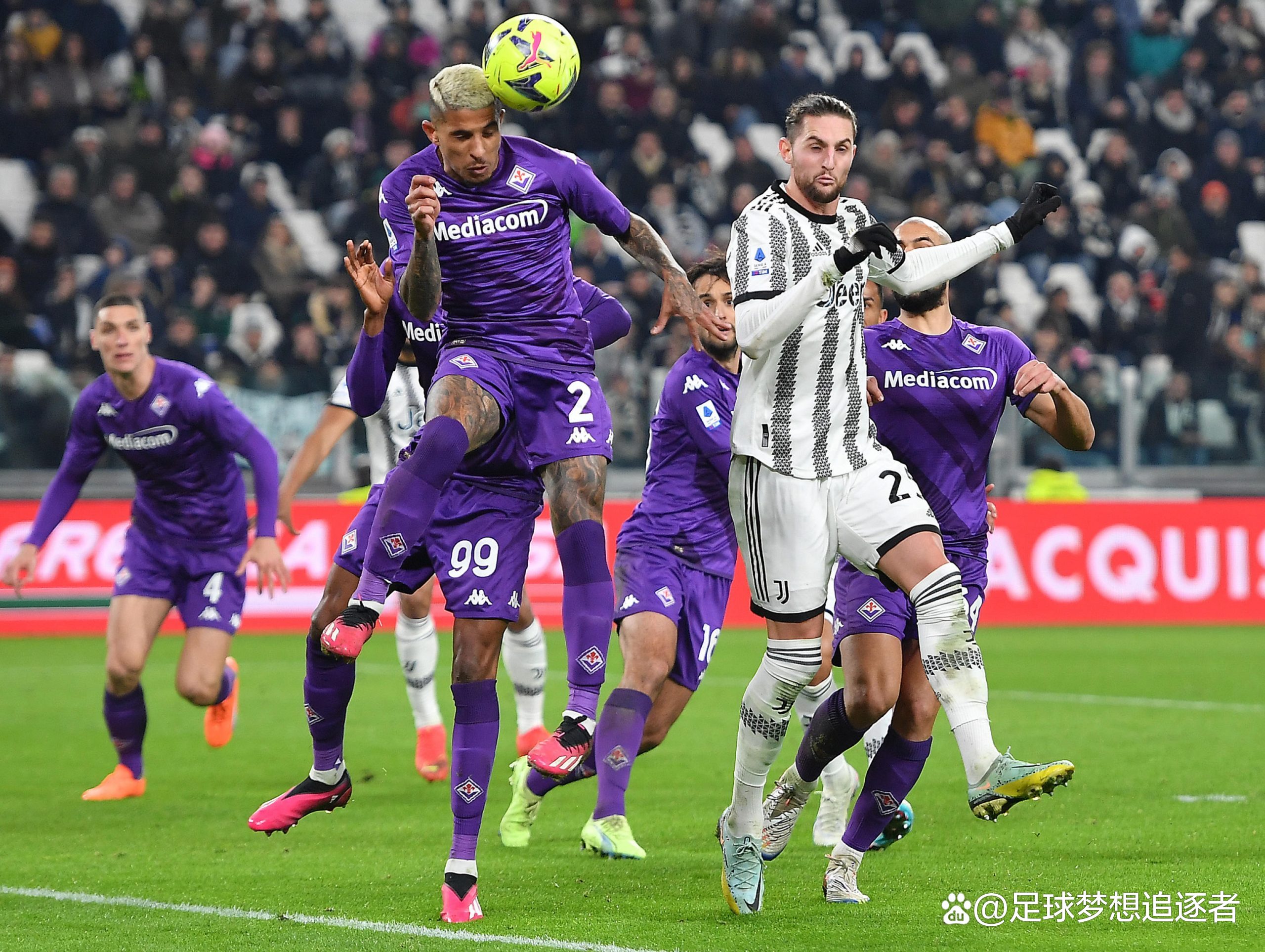 尤文图斯主场逆转获胜，保持领先