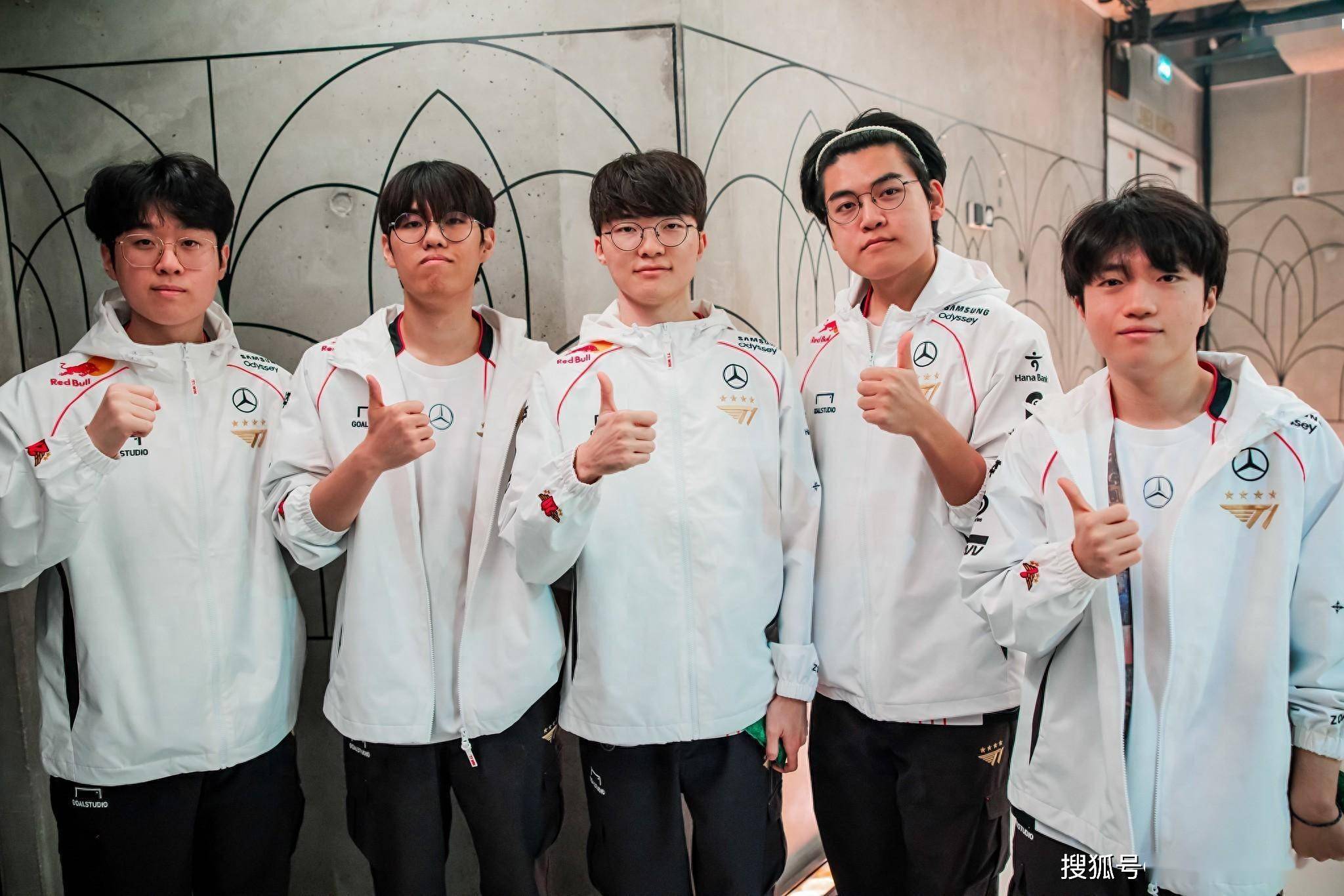 包含Faker关键节点关键助攻，DWG带队取胜！的词条